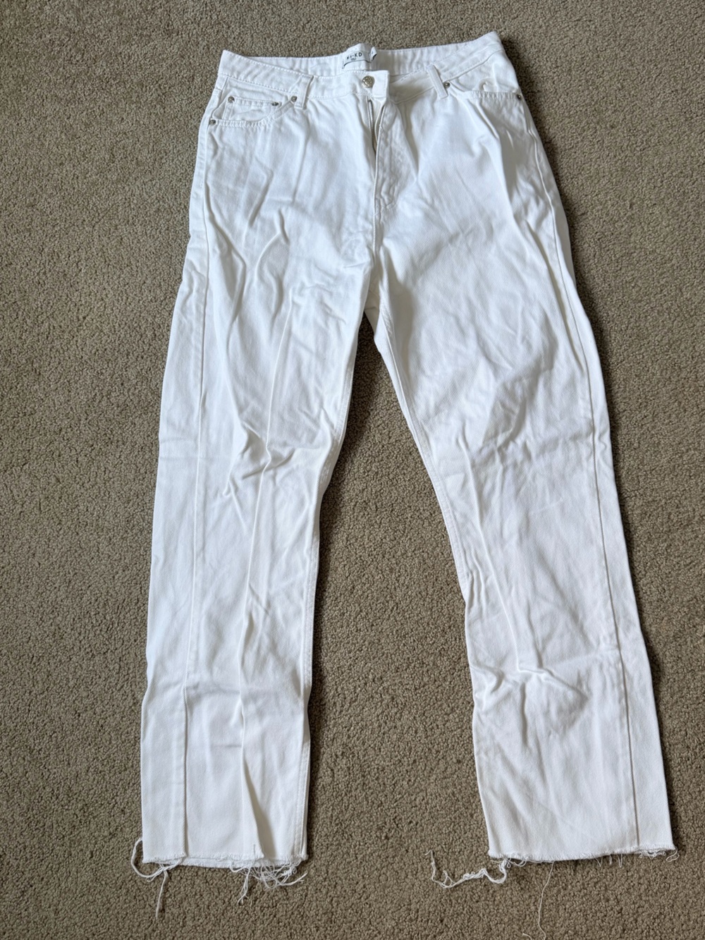 Women’s White Straight Leg jeans